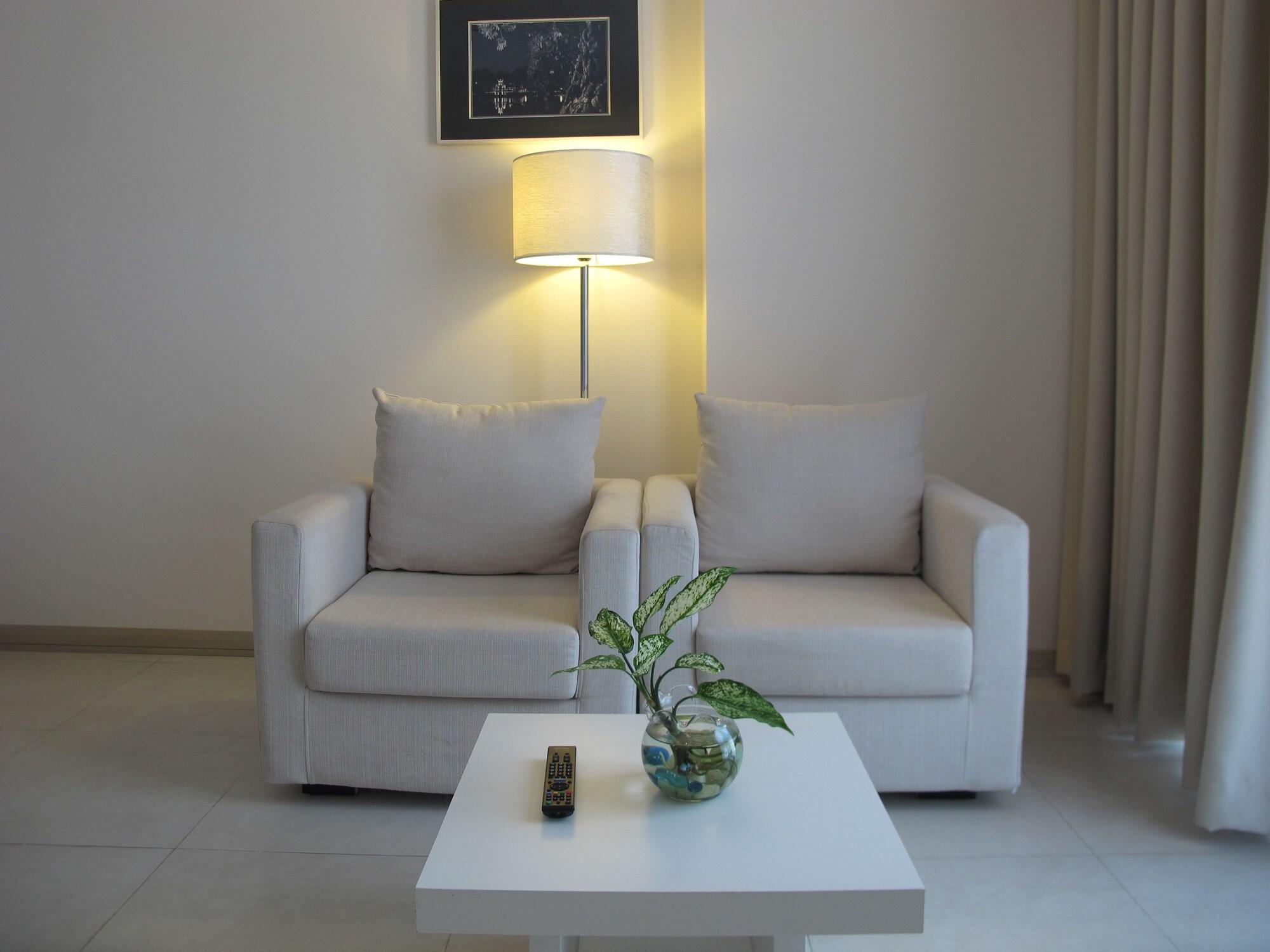 Nhi Phi Hotel Nha Trang Eksteriør billede