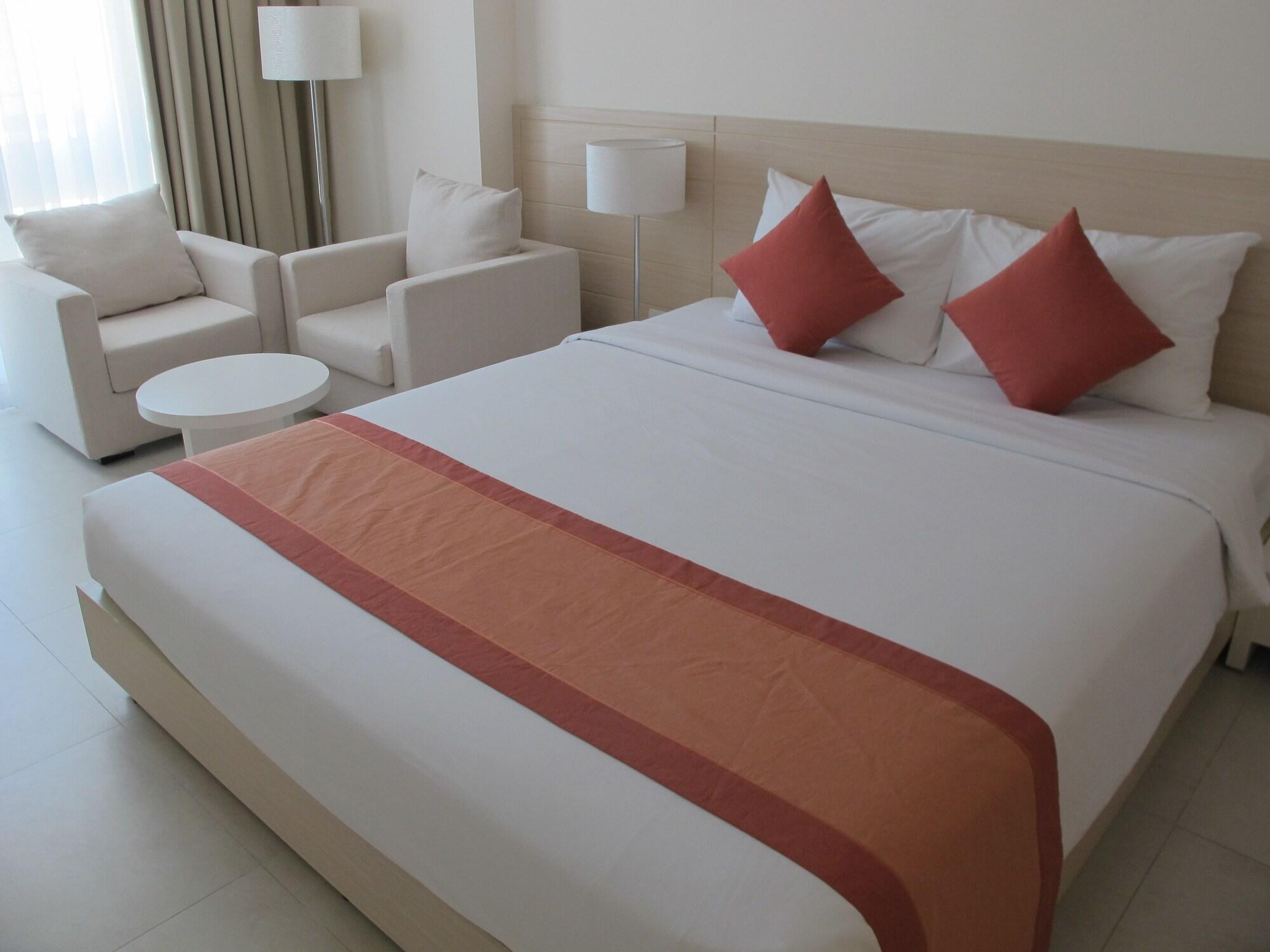 Nhi Phi Hotel Nha Trang Eksteriør billede
